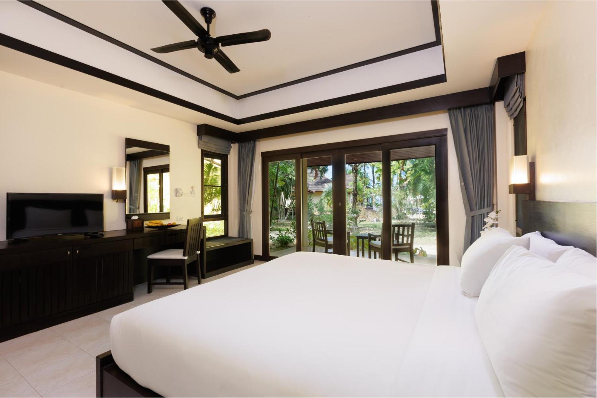 Nang Thong Beach Resort 카오락 외부 사진