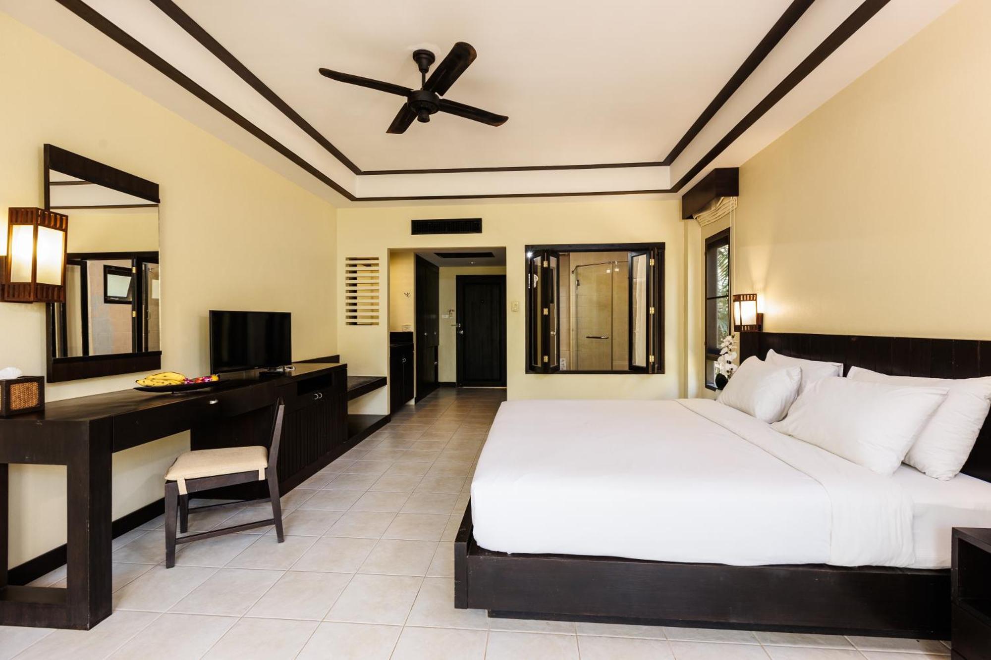 Nang Thong Beach Resort 카오락 외부 사진